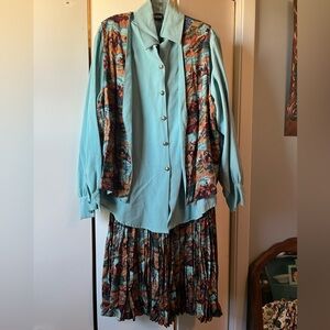 Chic Teal and Patterned Women's Skirt Set